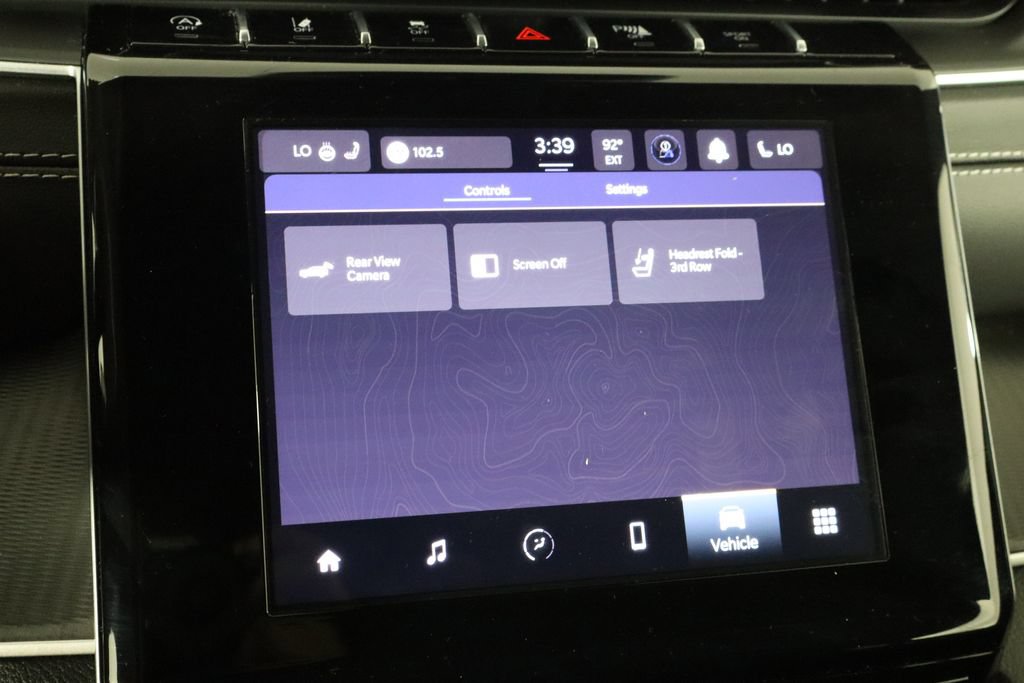 Used 2025 Jeep Grand Cherokee L Laredo w/ Luxury Tech Group I RWD image 37