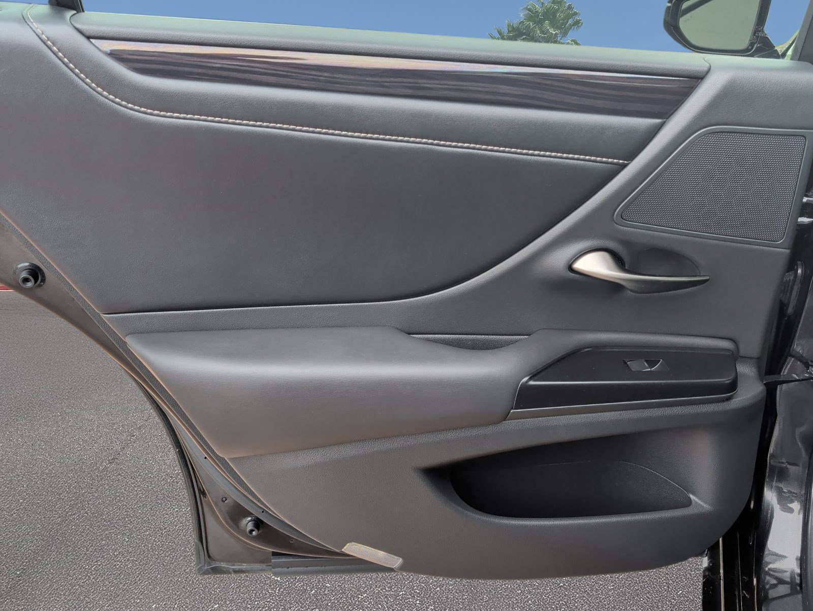 Certified 2020 Lexus ES 350 w/ Premium Package FWD image 24