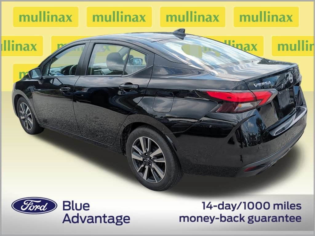 Used 2024 Nissan Versa SV FWD image 3