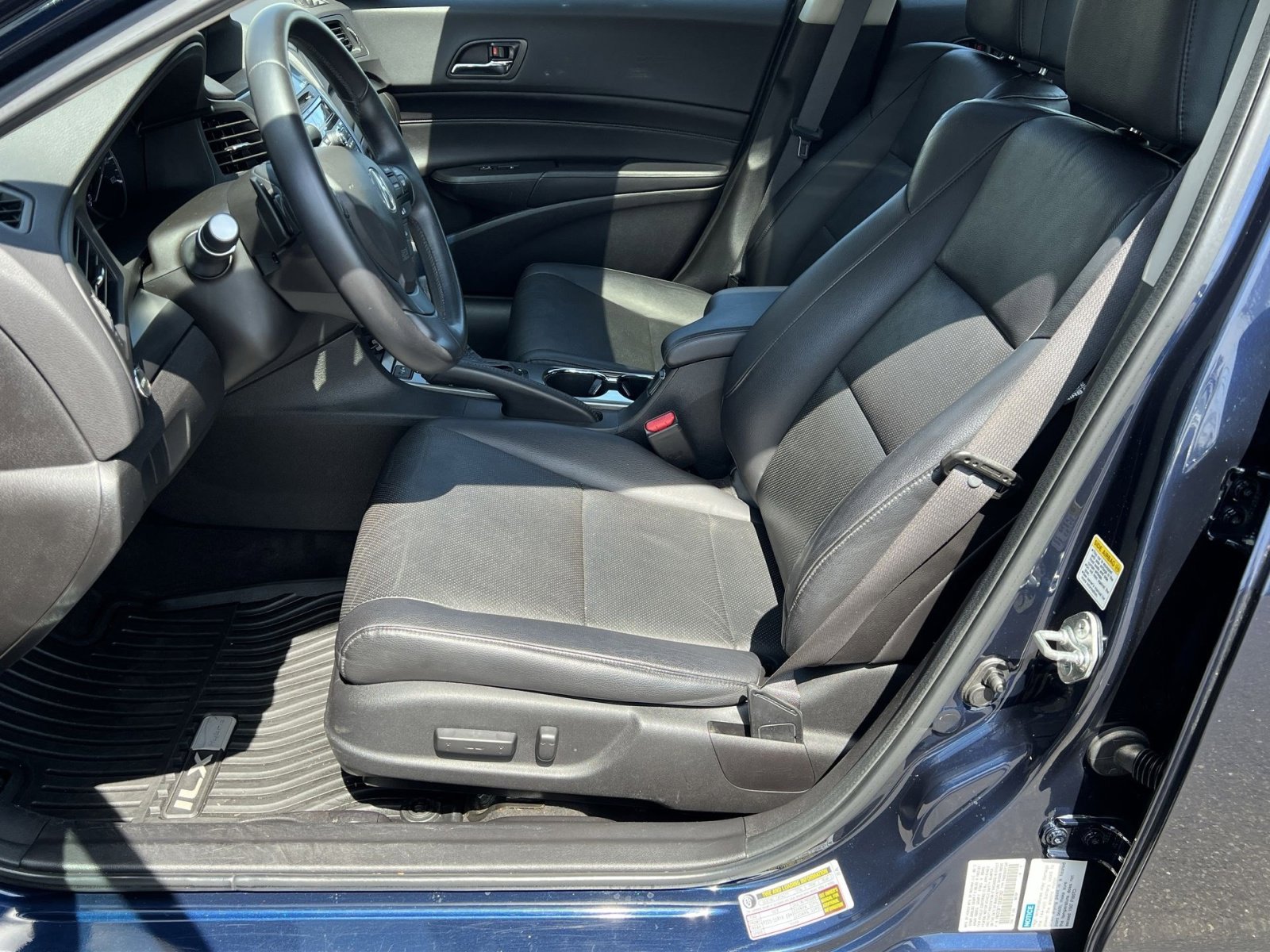 Used 2013 Acura ILX Hybrid w/ Technology Package image 14