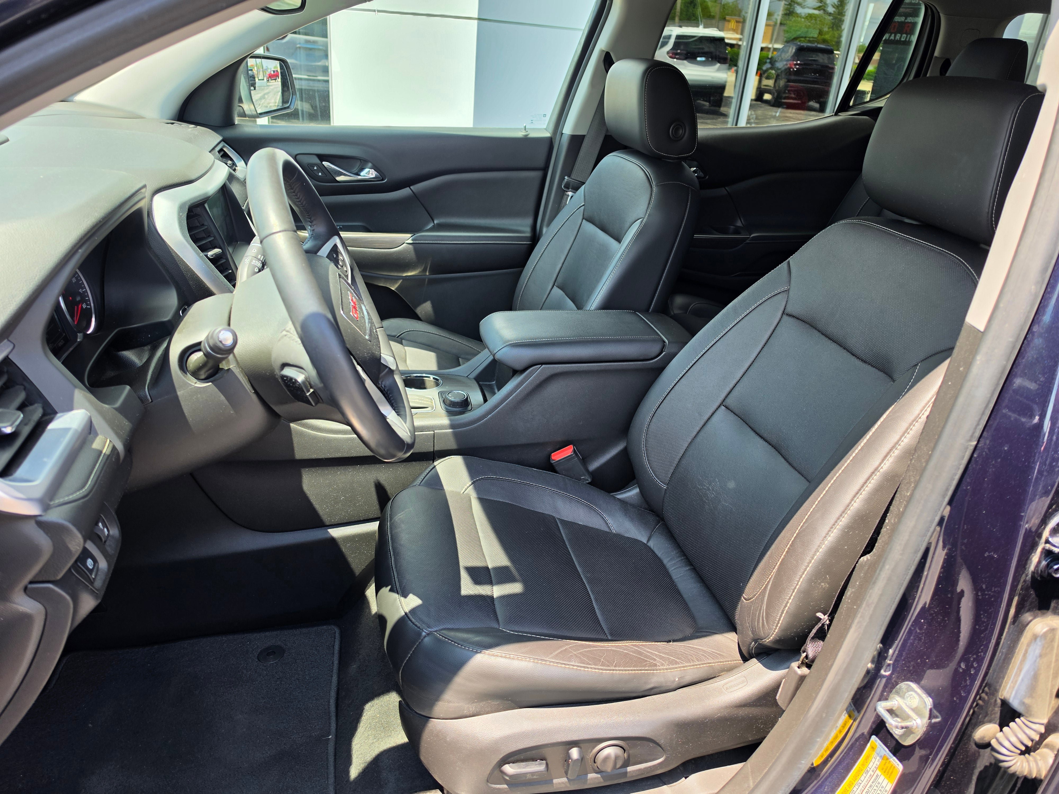 Used 2017 GMC Acadia SLT FWD image 10
