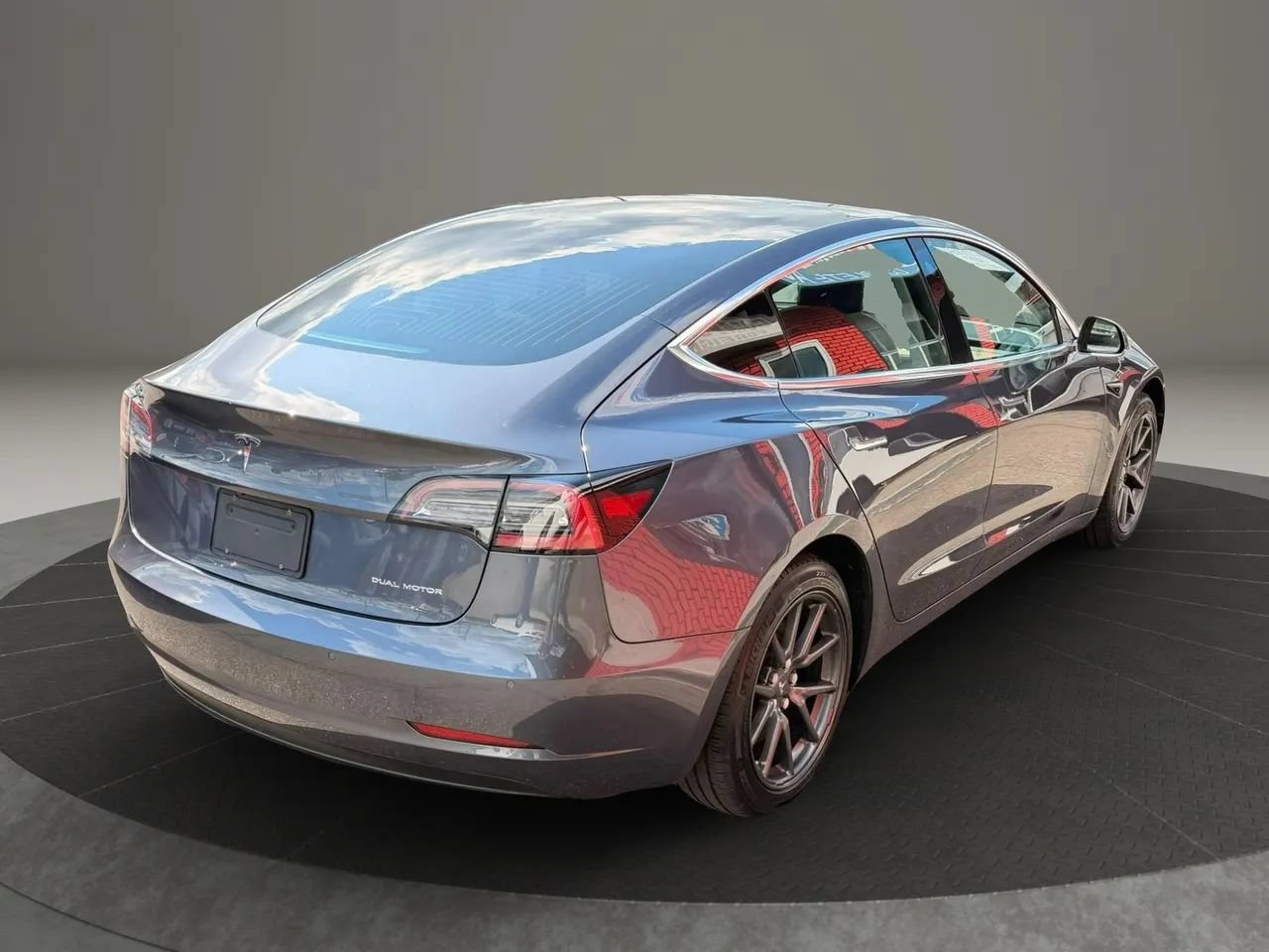 Used 2019 Tesla Model 3 Long Range AWD/4WD image 4