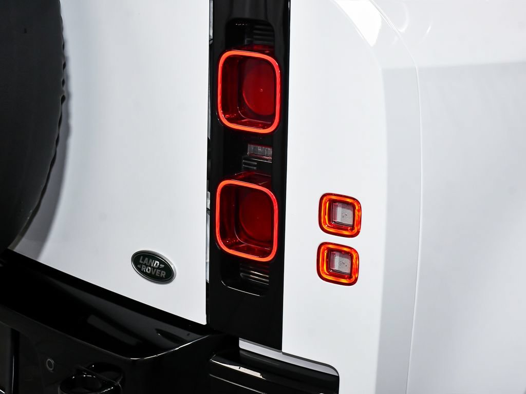 Used 2023 Land Rover Defender 90 X-Dynamic SE AWD/4WD image 83