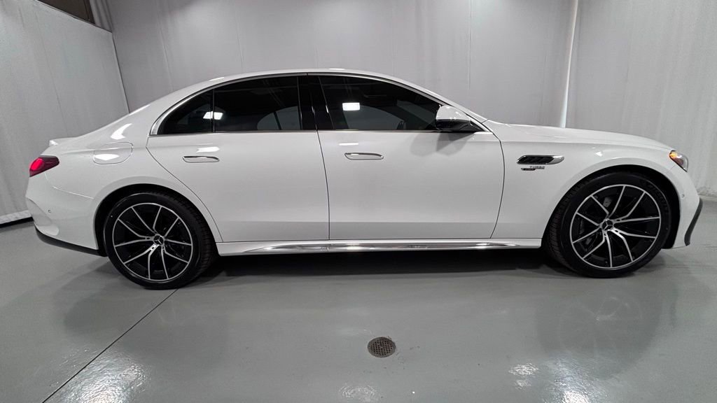 Certified 2025 Mercedes-Benz E 53 AMG e 4MATIC Sedan image 5