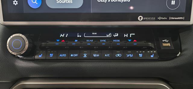 Used 2023 Toyota Sequoia Limited AWD/4WD image 17
