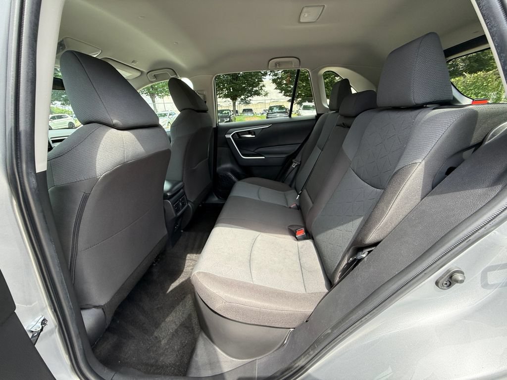 Used 2024 Toyota RAV4 XLE AWD/4WD image 22