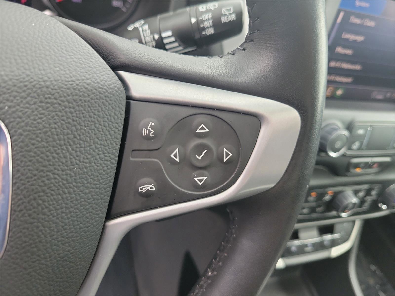 Used 2022 GMC Terrain SLT image 26