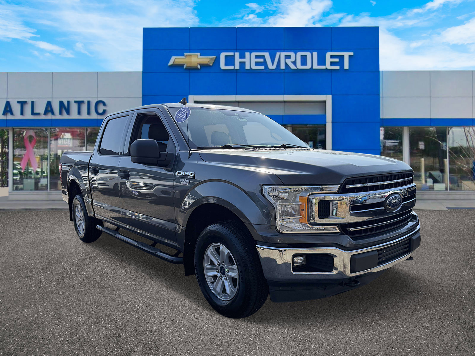 Used 2020 Ford F150 XLT w/ Equipment Group 301A Mid image 2