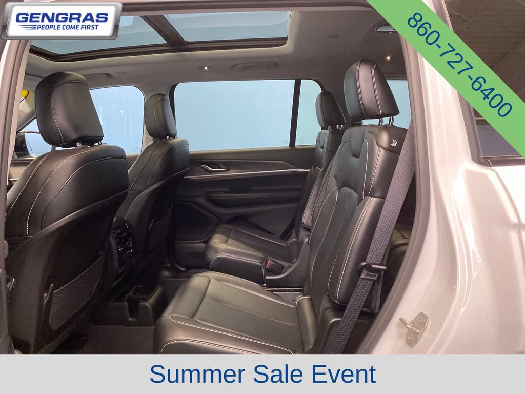 Used 2023 Jeep Grand Cherokee L Limited AWD/4WD image 26