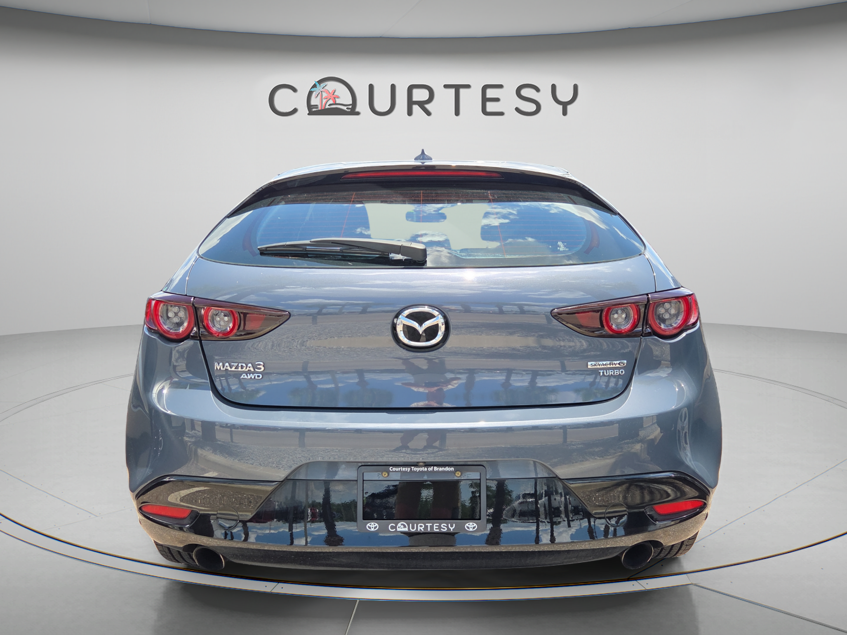Used 2021 MAZDA MAZDA3 AWD 2.5 Turbo Hatchback image 2