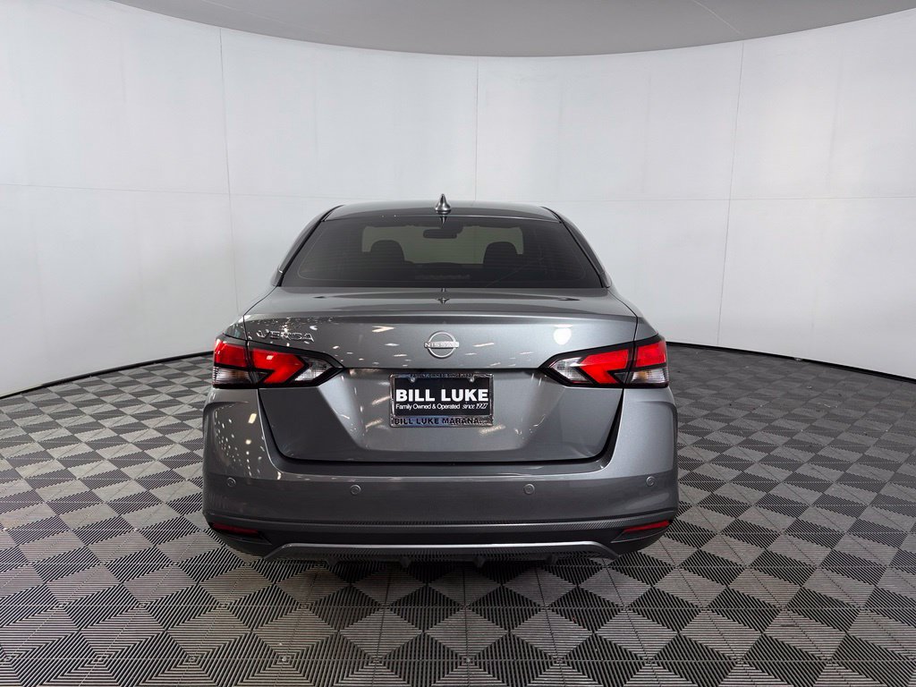 Used 2025 Nissan Versa SV FWD image 9