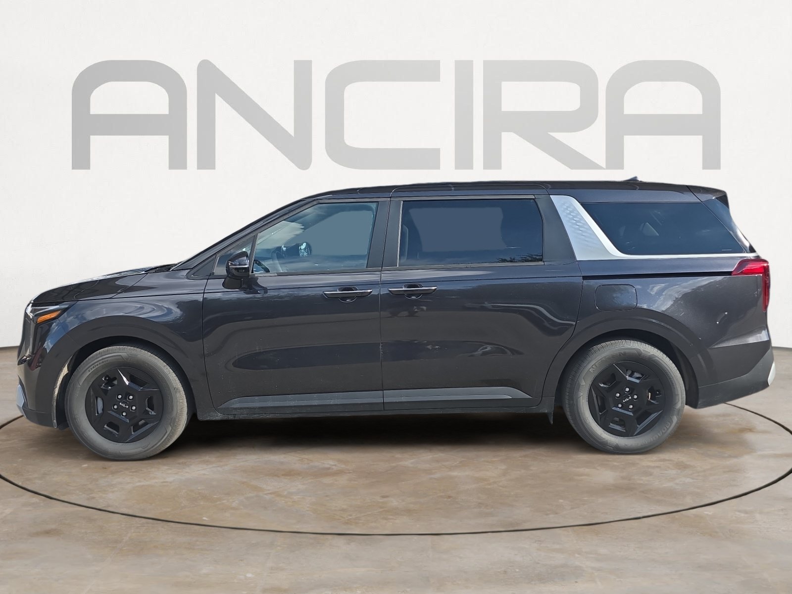 Certified 2026 Kia Carnival LX FWD image 5