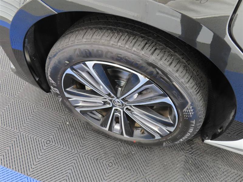 Used 2023 Toyota bZ4X AWD w/ Weather Package image 6