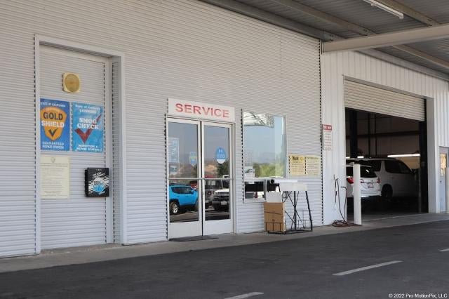 Used 2025 Chevrolet Silverado 1500 LT RWD image 46