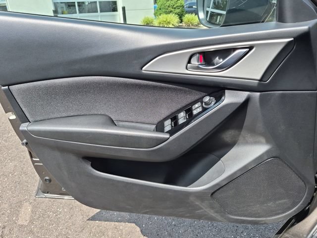 Used 2017 MAZDA MAZDA3 Sport FWD image 23