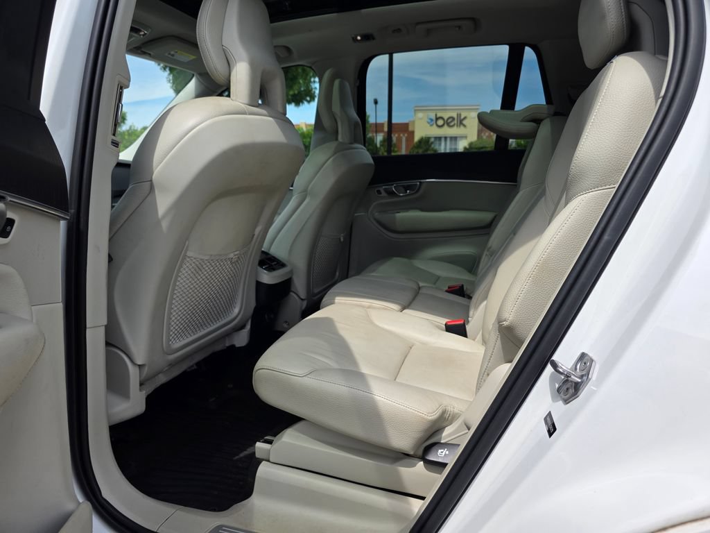 Used 2020 Volvo XC90 T5 Momentum w/ Protection Package Premier AWD/4WD image 30