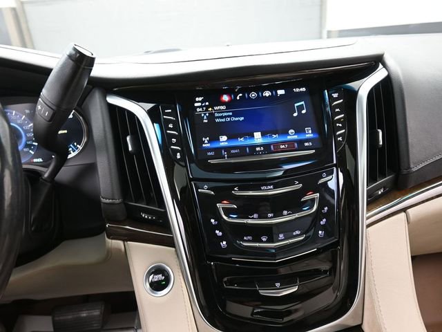 Used 2019 Cadillac Escalade Luxury image 10