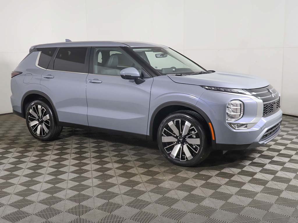 New 2026 Mitsubishi Outlander SE FWD image 16
