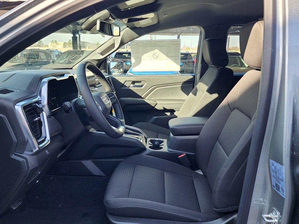 New 2026 GMC Canyon Elevation w/ Convenience Package image 15