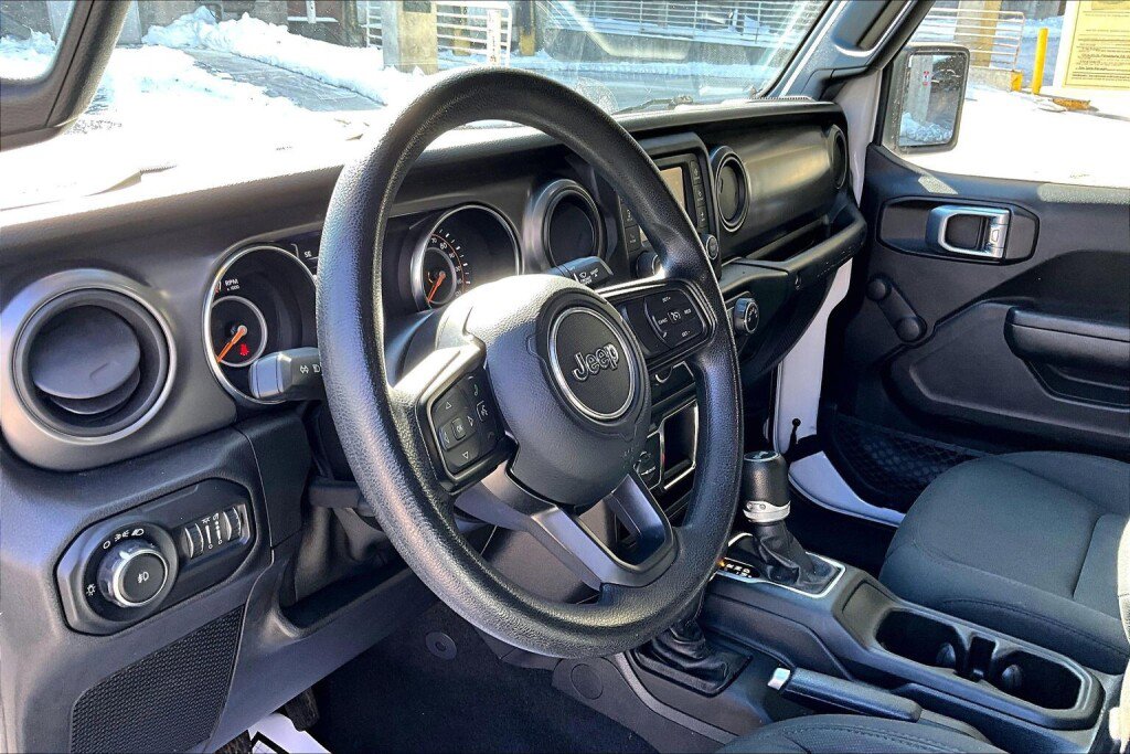 Used 2021 Jeep Wrangler Unlimited Sport image 10