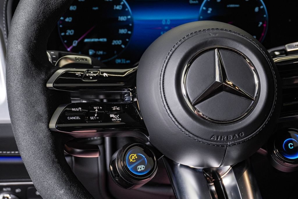 Used 2025 Mercedes-Benz G 63 AMG 4MATIC image 24