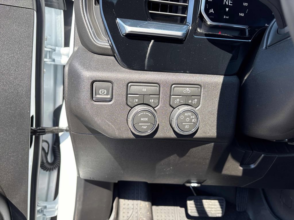 New 2026 Chevrolet Silverado 3500 LT image 13