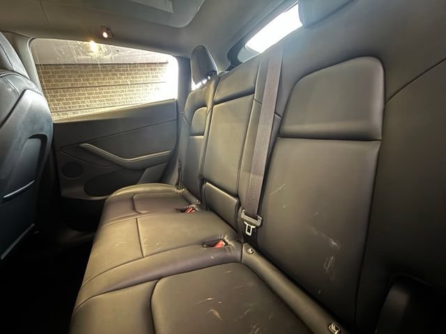 Used 2022 Tesla Model Y Performance AWD/4WD image 35