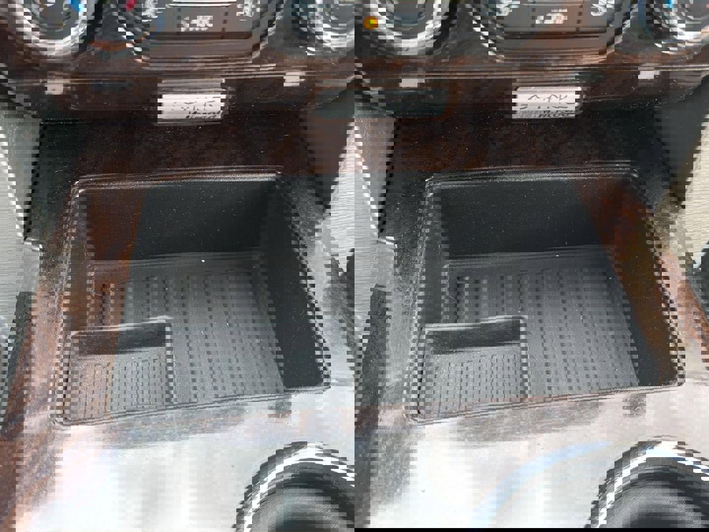 Used 2014 Ford F150 Platinum image 22