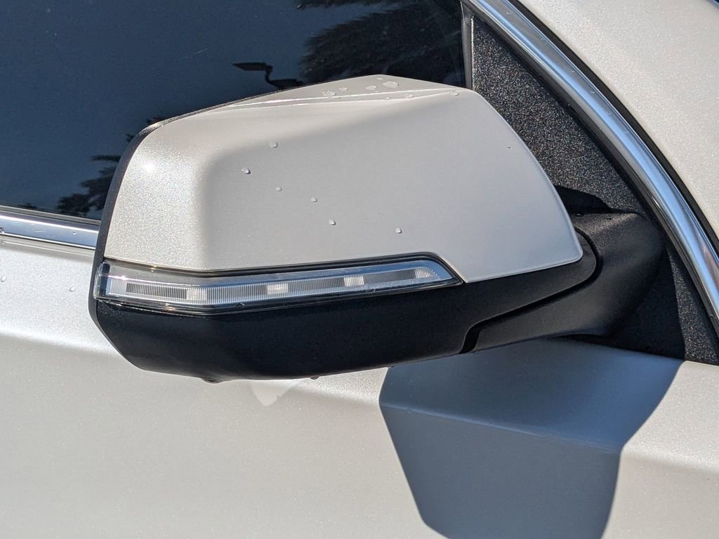 Used 2024 Chevrolet Traverse High Country image 12