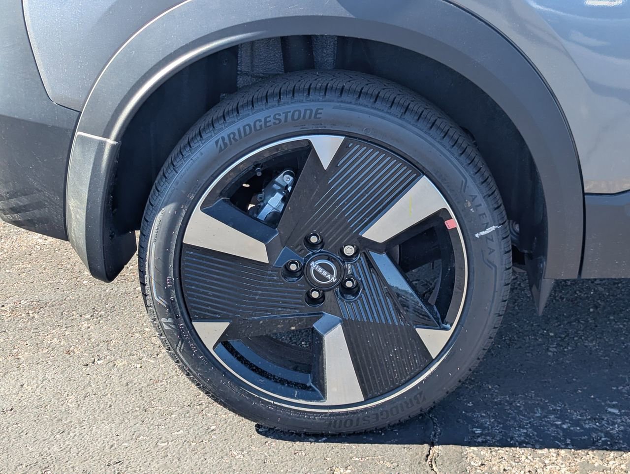 New 2026 Nissan Kicks SR image 9