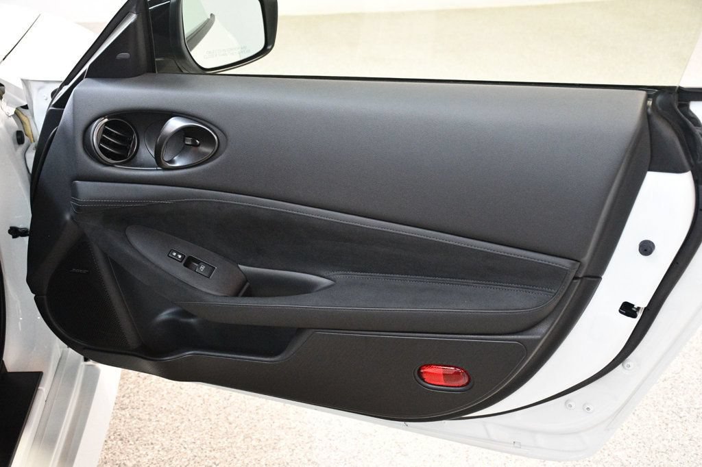 Used 2024 Nissan Z Performance w/ Floor Mat Package RWD image 23