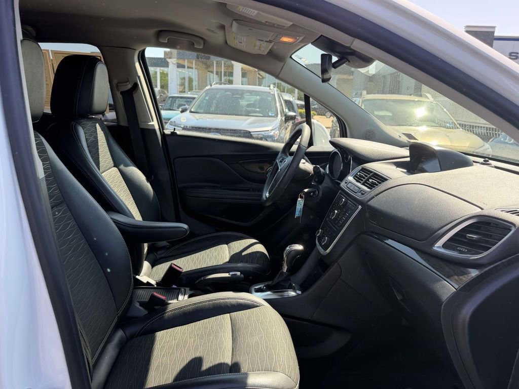 Used 2016 Buick Encore Convenience FWD image 12