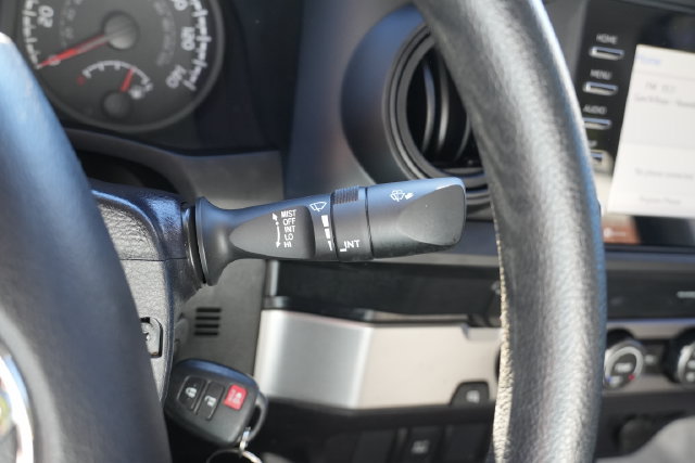 Used 2022 Toyota Tacoma SR w/ SR Convenience Package RWD image 26