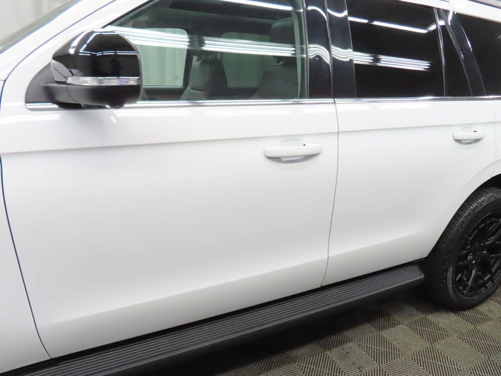 Used 2025 Ford Expedition Active AWD/4WD image 51