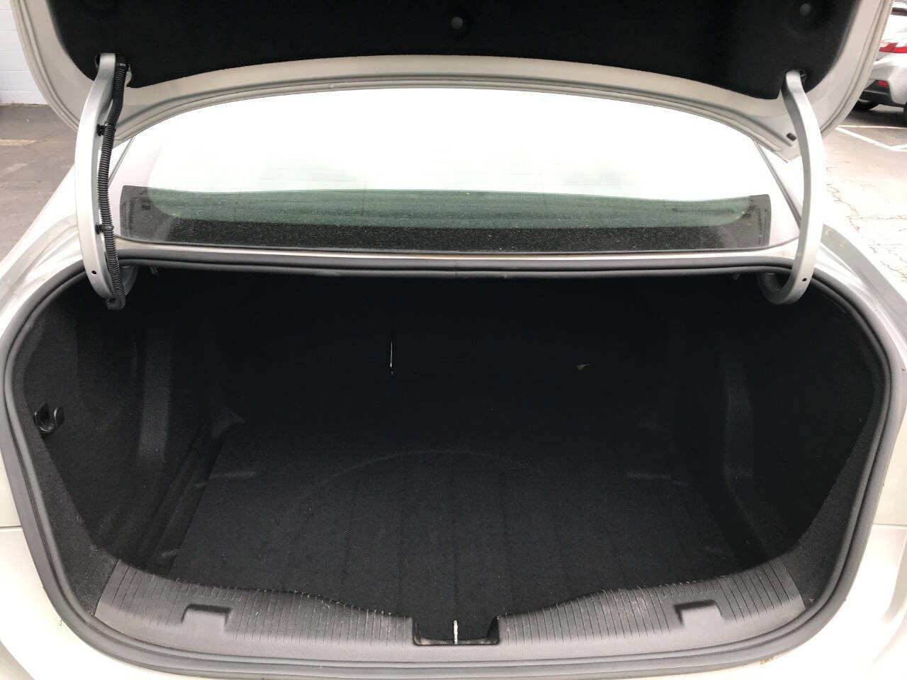 Used 2016 Chevrolet Cruze Premier FWD image 12