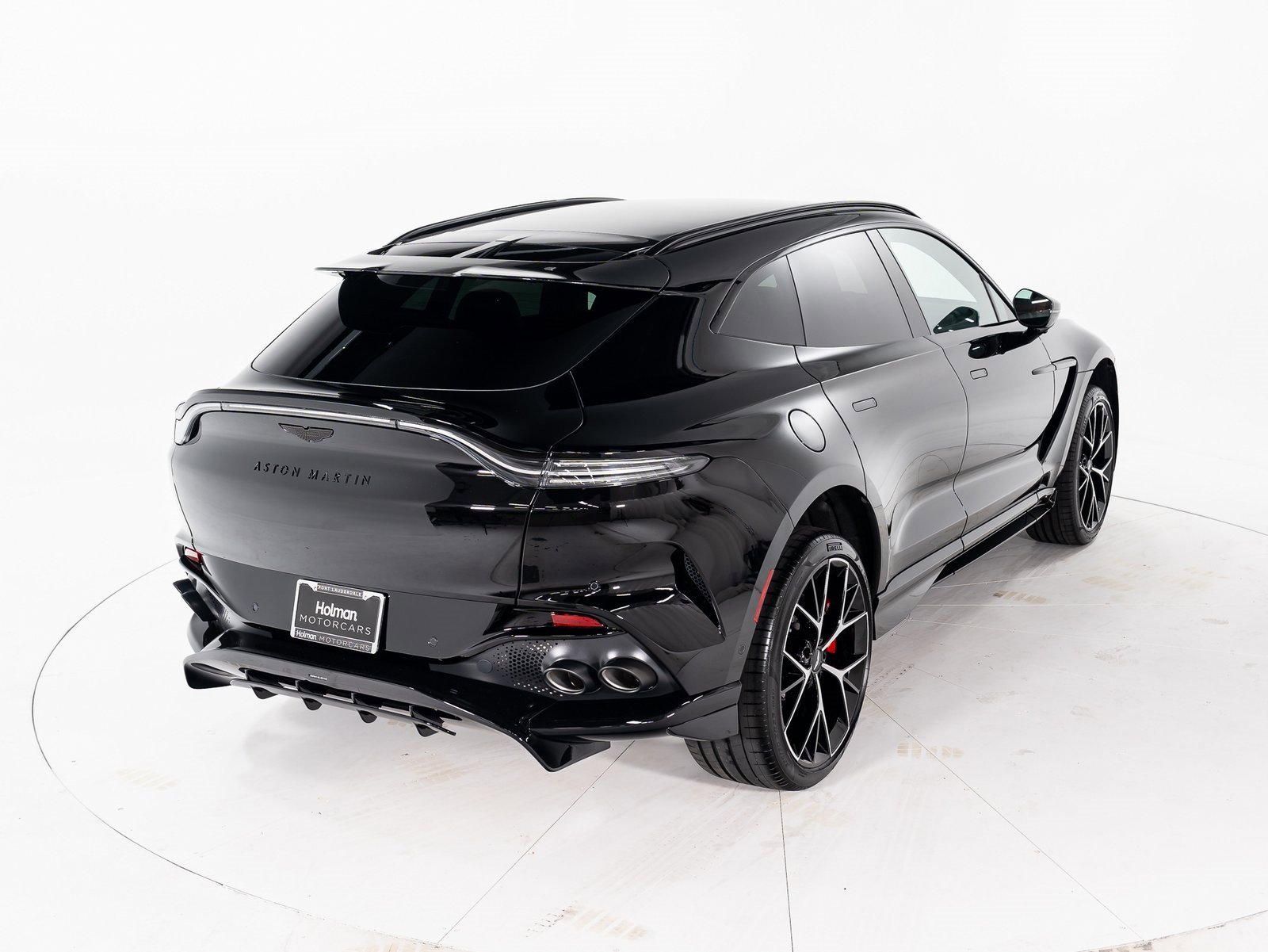 Used 2025 Aston Martin DBX 707 image 5