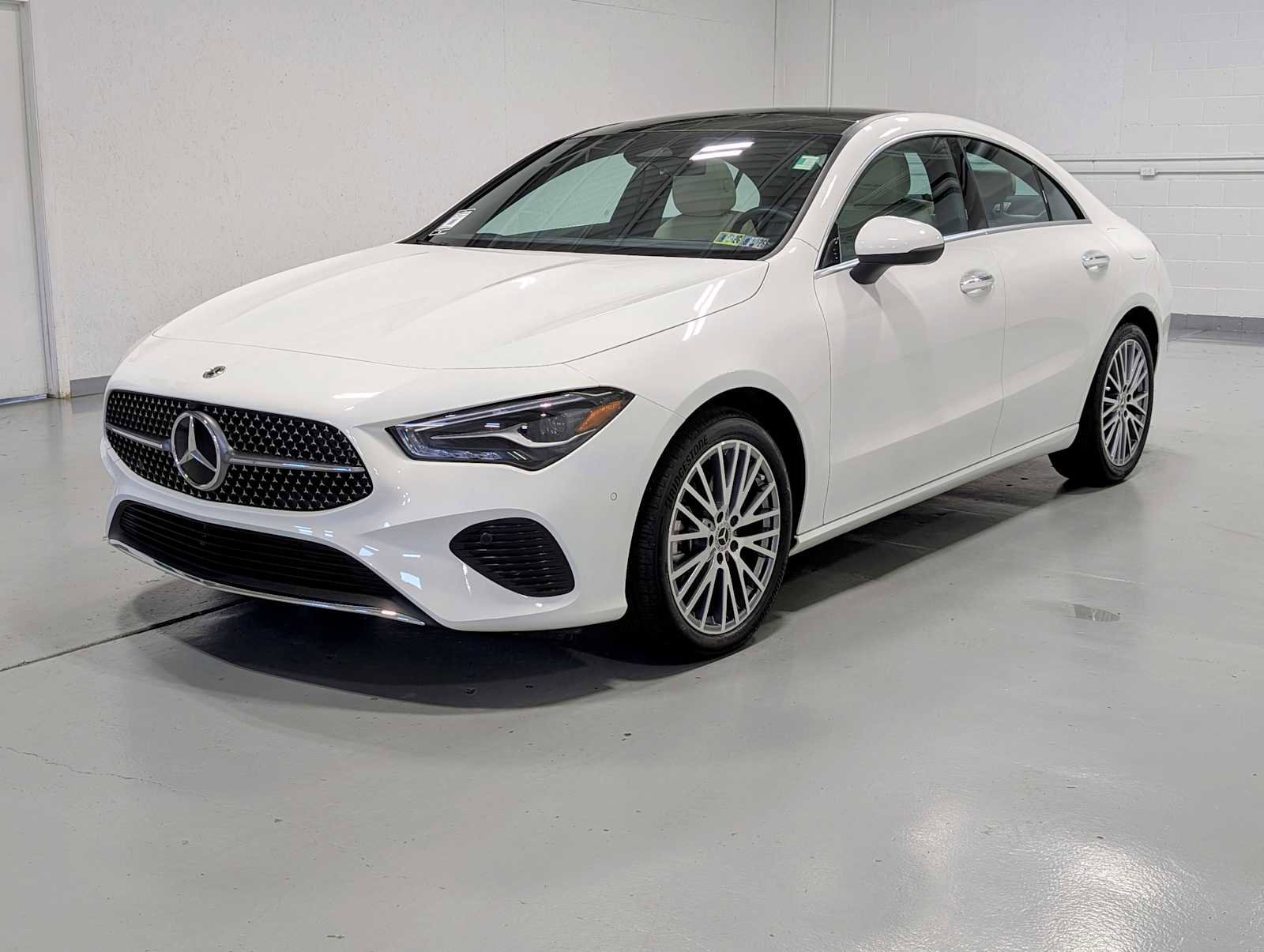 Certified 2025 Mercedes-Benz CLA 250 4MATIC image 1