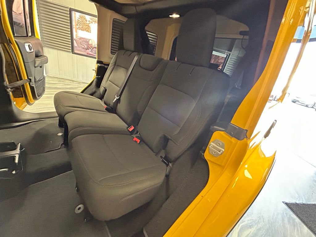 Used 2019 Jeep Wrangler Unlimited Sahara w/ Dual Top Group image 6