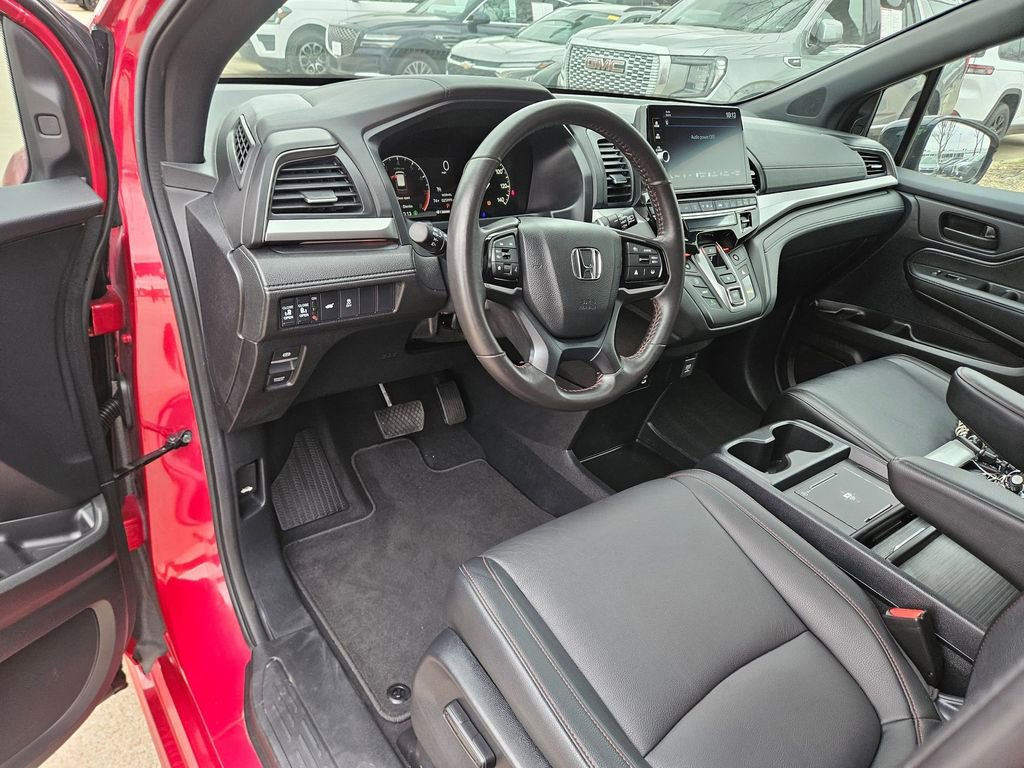 Used 2025 Honda Odyssey Sport-L image 13