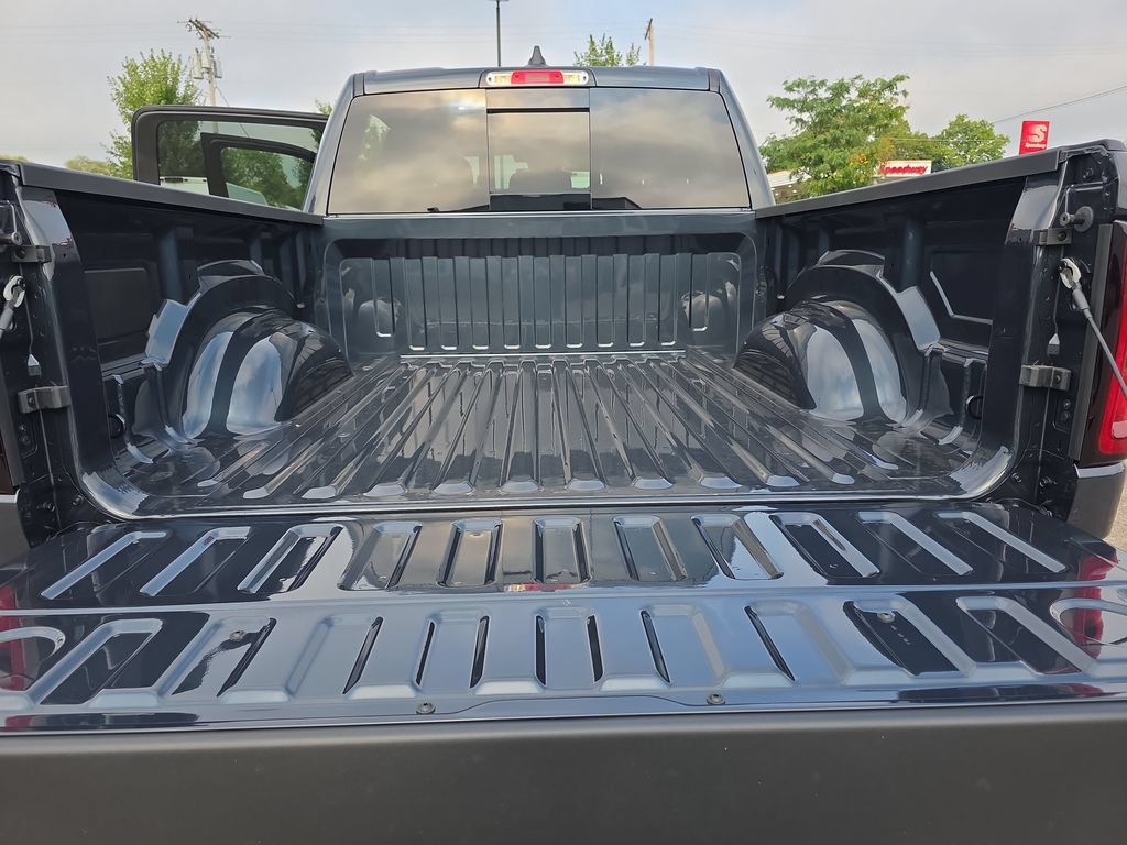 New 2026 RAM 1500 Big Horn AWD/4WD image 12
