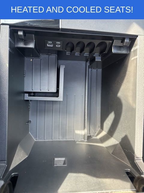 Used 2025 Toyota Tundra Limited image 40