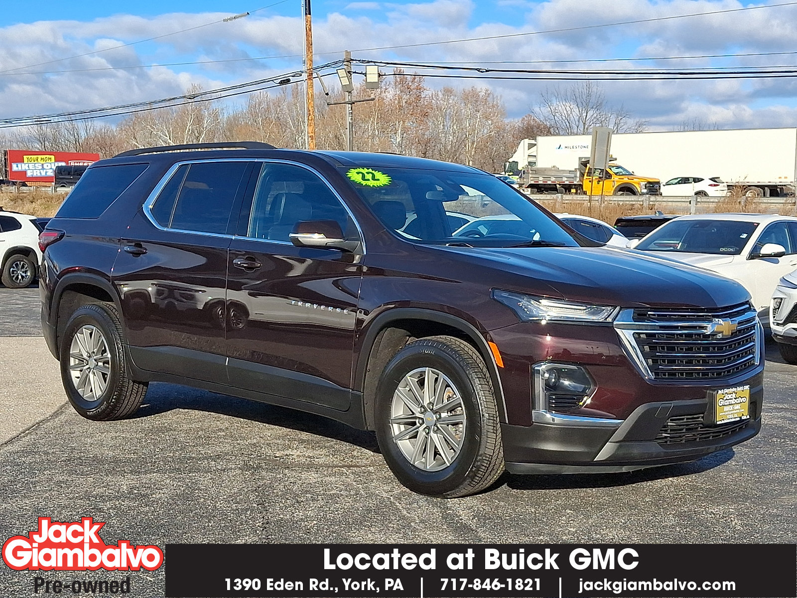 Used 2022 Chevrolet Traverse LT