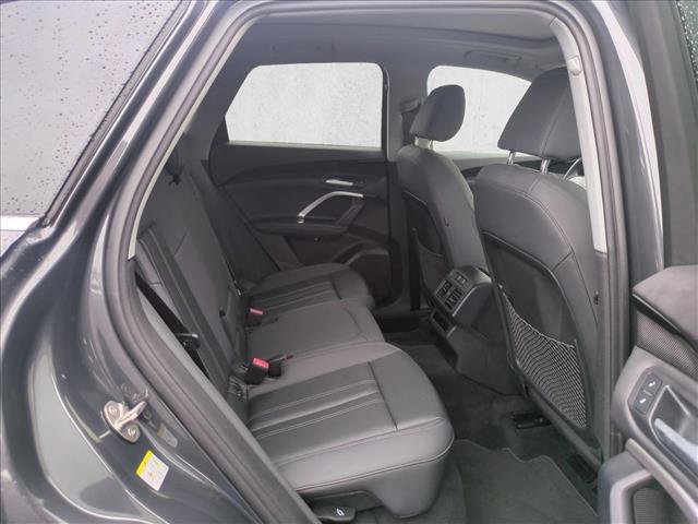 Used 2025 Audi Q5 Premium w/ Convenience Package image 28