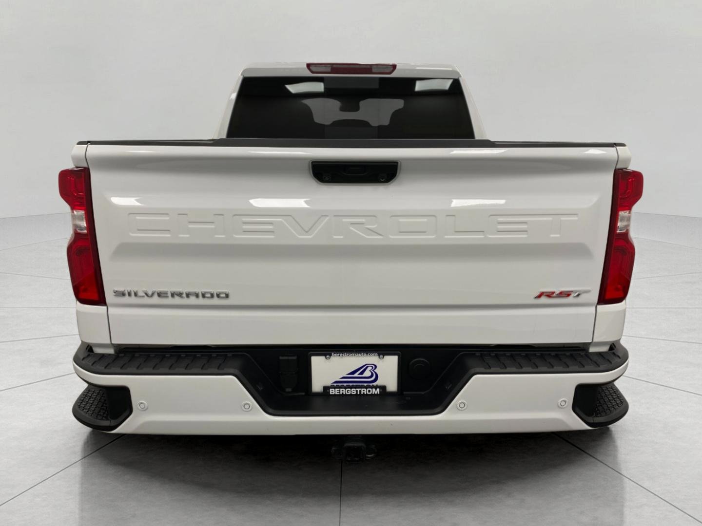 Used 2025 Chevrolet Silverado 1500 RST w/ Convenience Package II AWD/4WD image 5