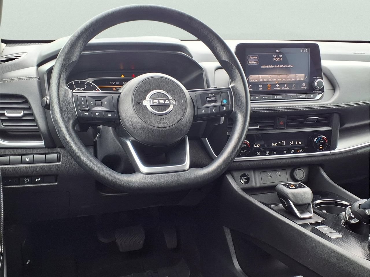 Used 2024 Nissan Rogue SV AWD/4WD image 13