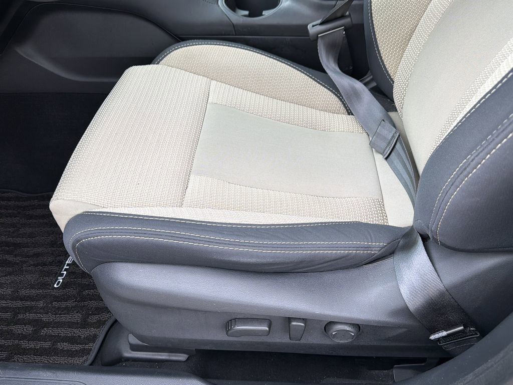 Used 2020 Subaru Outback Premium AWD/4WD image 21