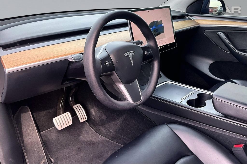 Used 2023 Tesla Model Y Performance AWD/4WD image 13