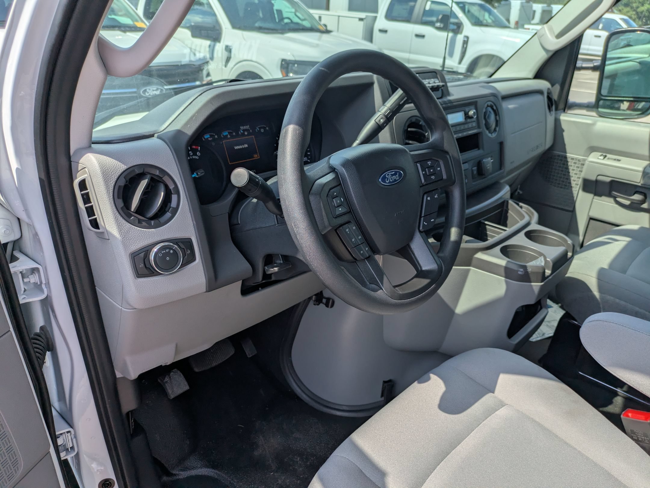 New 2027 Ford E-350 and Econoline 350 Super Duty w/ Power Equipment Group RWD image 14