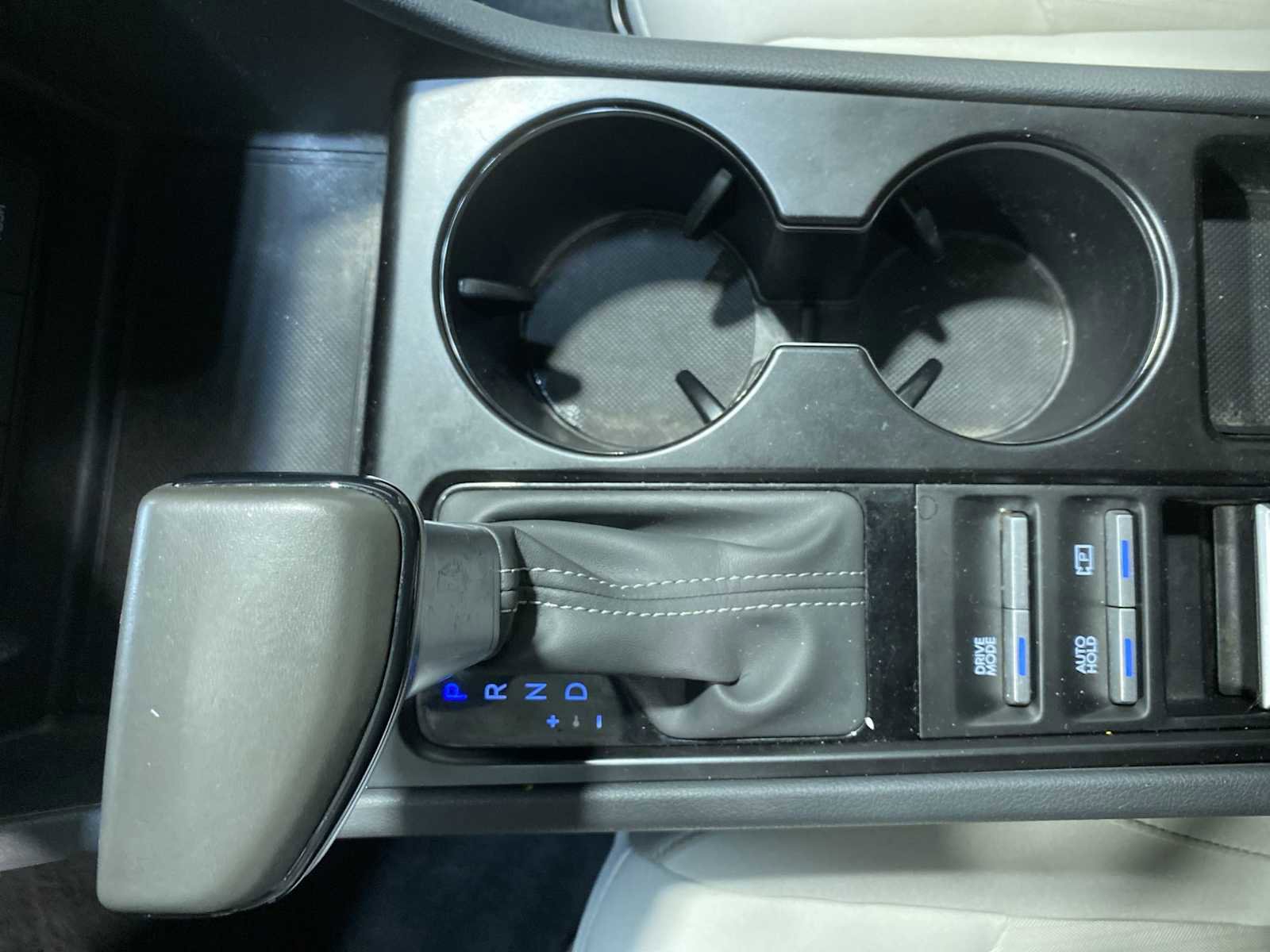 Used 2025 Hyundai Sonata SE FWD image 17