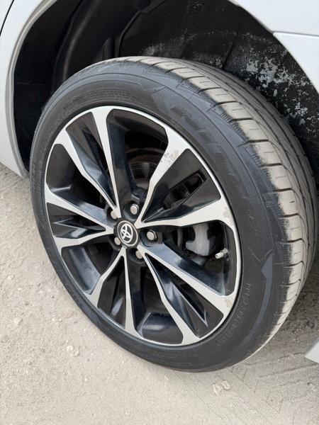 Used 2018 Toyota Corolla SE FWD image 12
